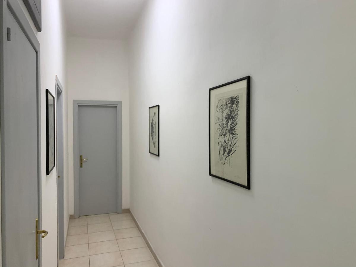 Apartment City Center Eighty-Five Bari Exterior photo